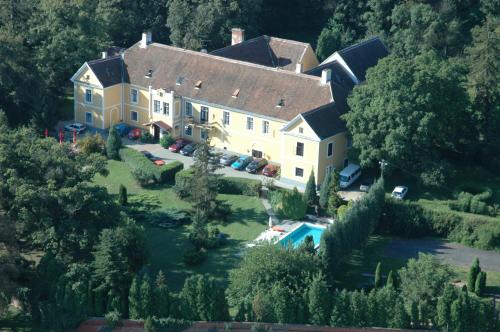 Kastélyfogadó Sitke — hotel in Sarvar