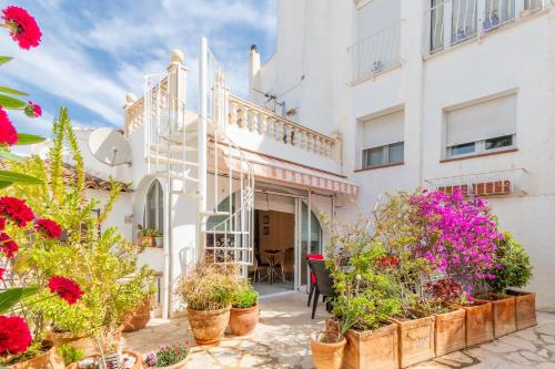 Finca 9 in Teulada, Spain