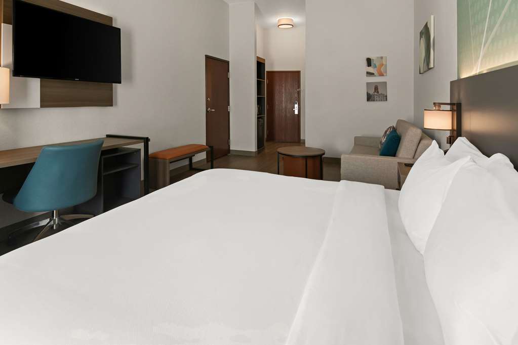 Comfort Suites Granbury - photo 17