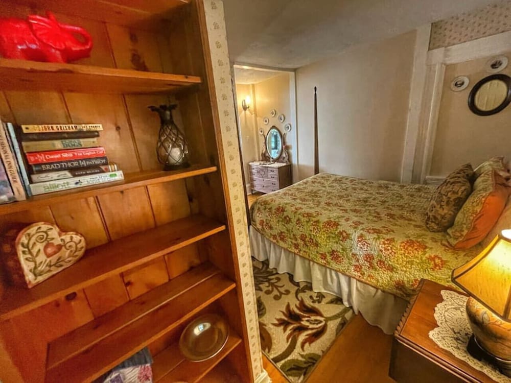 Open Hearth Inn - photo 20