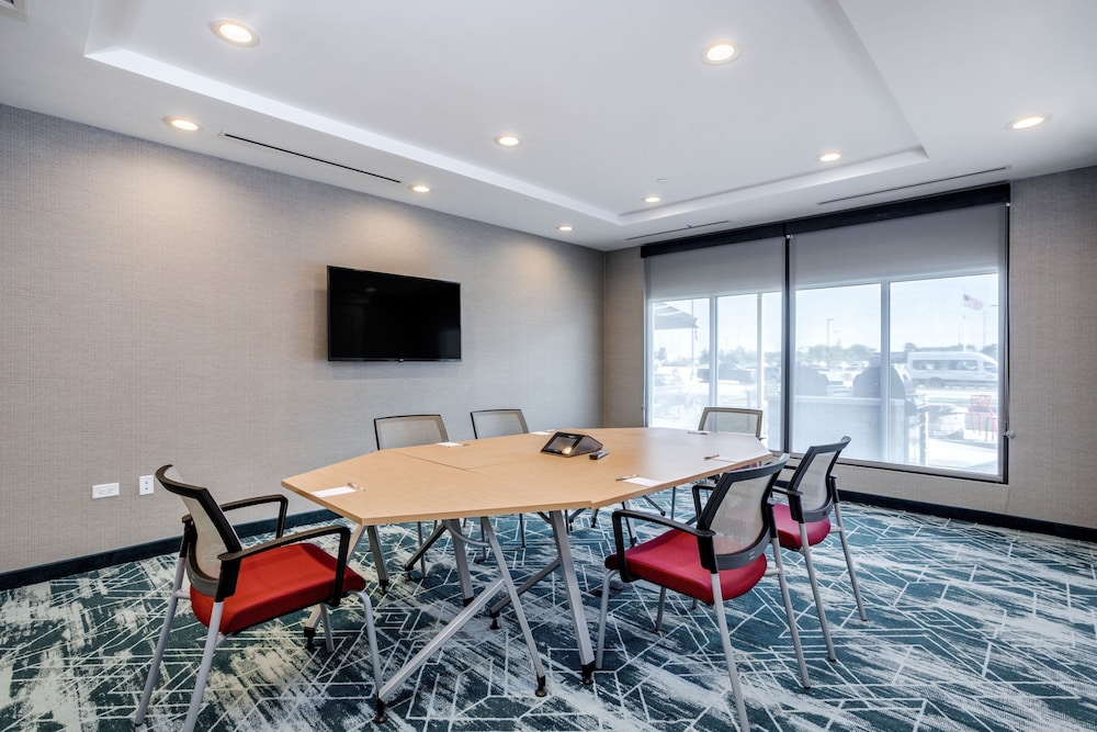 TownePlace Suites by Marriott Chicago Waukegan Gurnee - photo 24