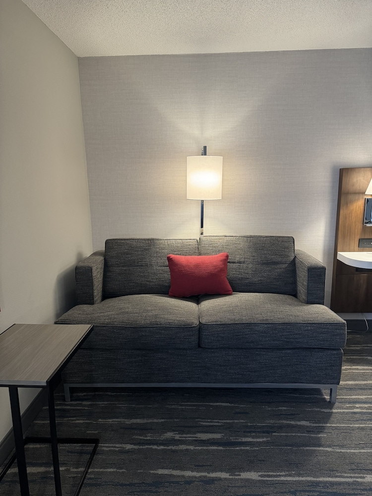 Hampton Inn Lincoln South Heritage Park - photo 8