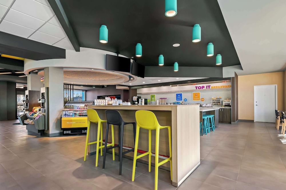 Tru by Hilton Rogers Bentonville - photo 23