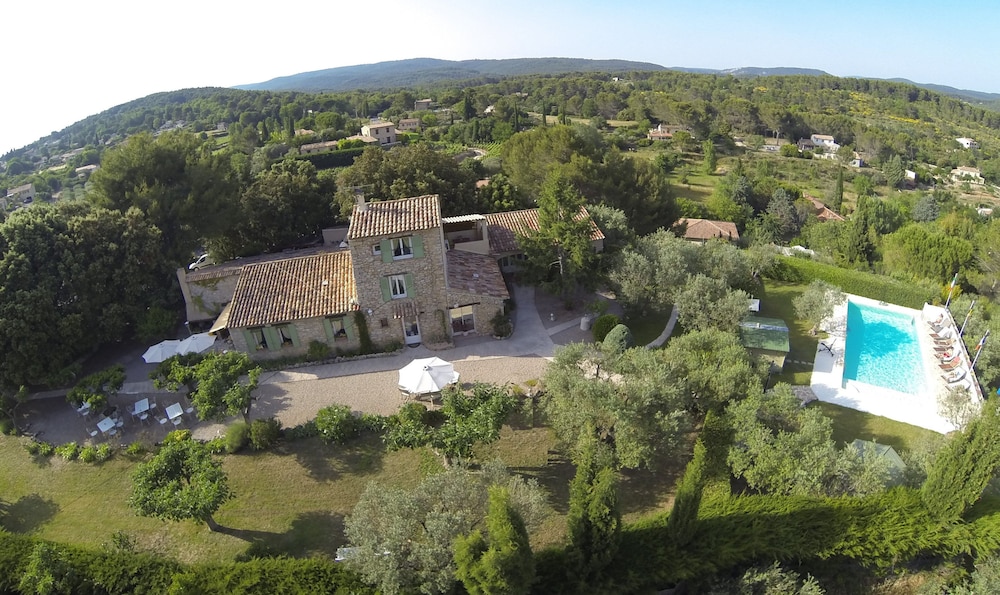 La Vieille Bastide — 4-Star Luxury Hotel in Flayosc, France