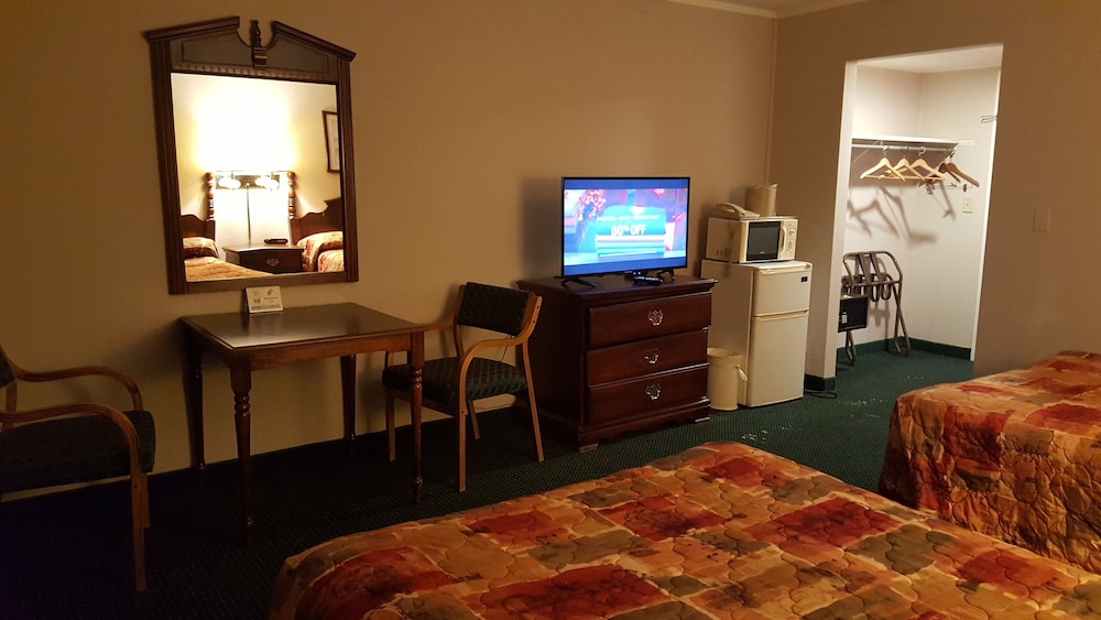 Rapids Inn and Suites - photo 28