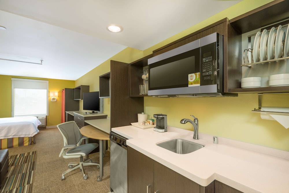 Home2 Suites by Hilton Bowling Green Hotel - photo 12