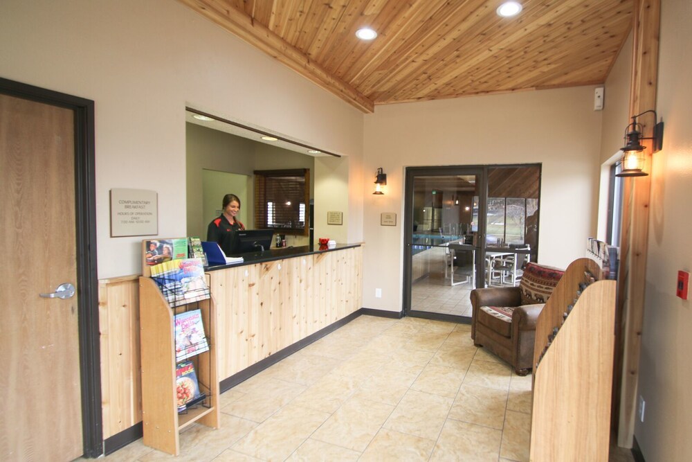 Woodside Dells Hotel & Suites - photo 2