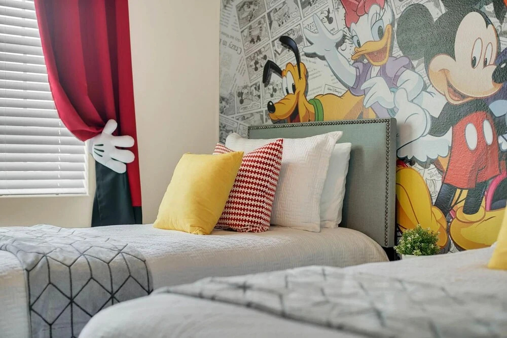 Five Bedrooms Single Family 4759 - photo 5