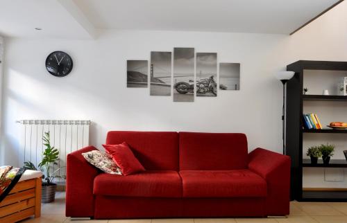Loft Ristrutturato Vicino M4 Argonne San Benigno — 4-Star Luxury Hotel in Milan, Italy