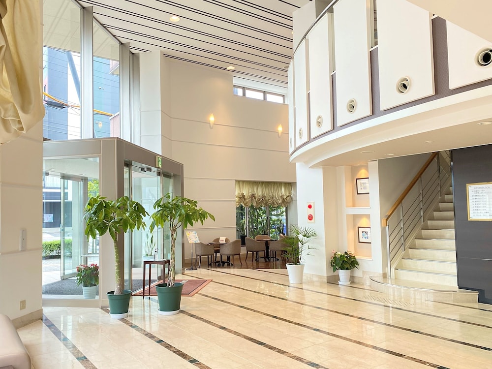 Saijo Urban Hotel — Saijo