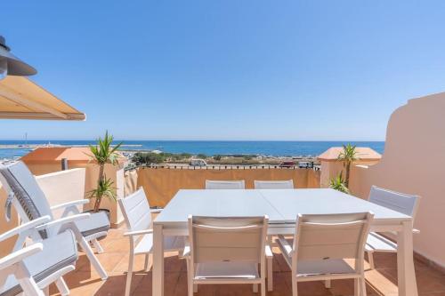 AR 18 Belgravia Club - carbon neutral hotel in Estepona