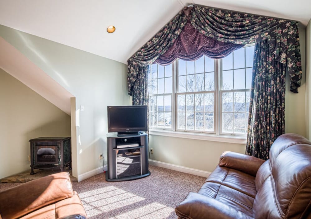 Whitestone Inn - photo 55
