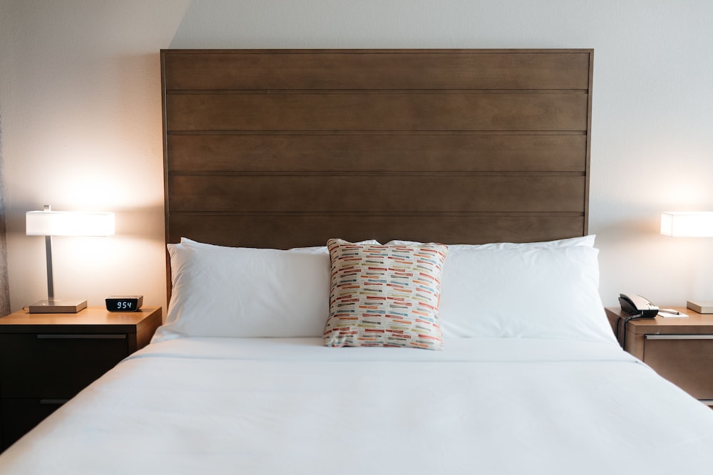 Revel Hotel Des Moines Urbandale Tapestry Collection by Hilton - photo 17