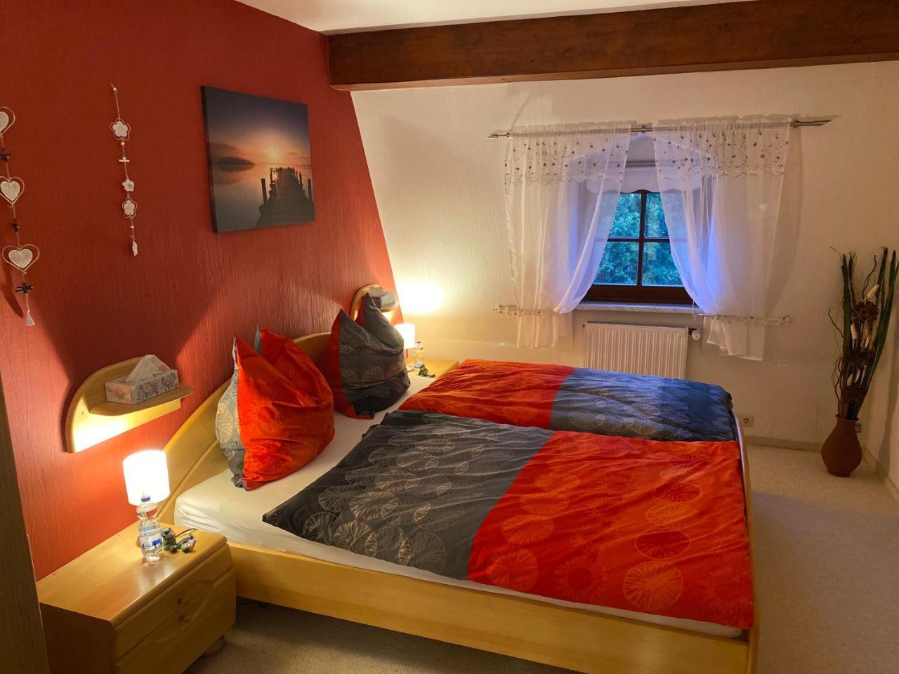 Froeschlein 2 no Gitters & craftsman — 4-Star Luxury Hotel in Ilmenau, Germany