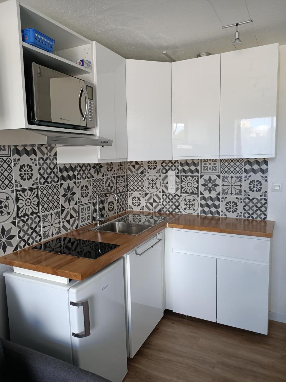 Superbe Studio Avec Piscine Ascenseur Et Acces Direct Sur Le Port — Cap Dagde — photo 2