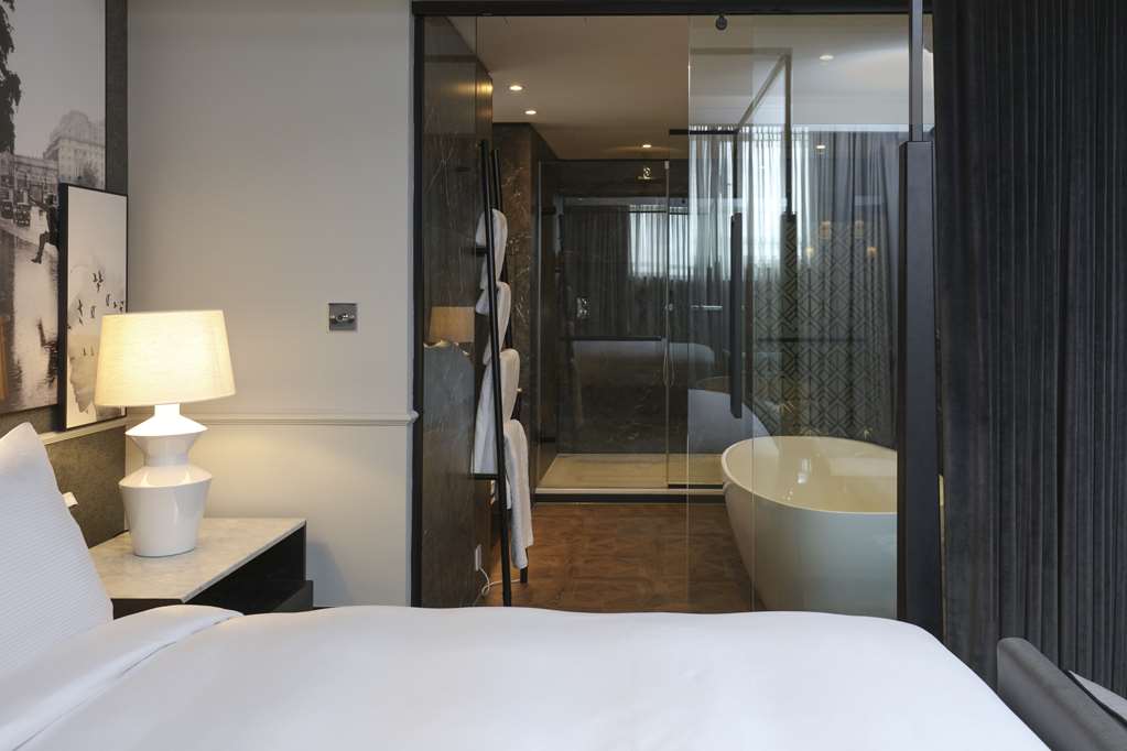 The Queens Hotel — Leeds — photo 4