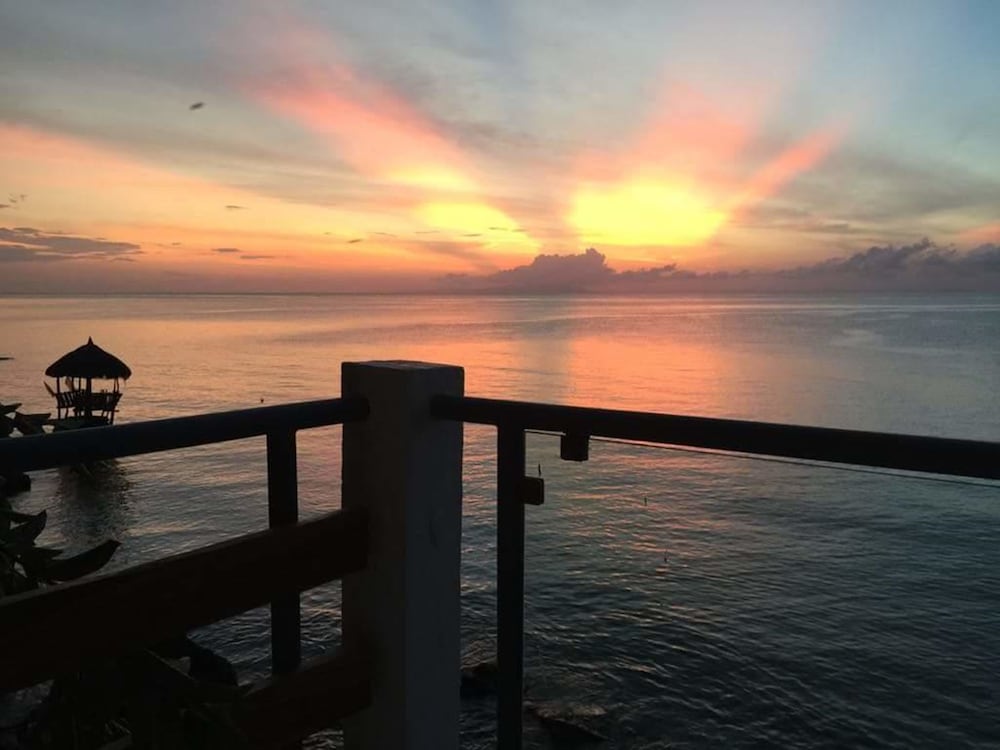 La Bella Beach House Cebu 11092601 — Boljoon
