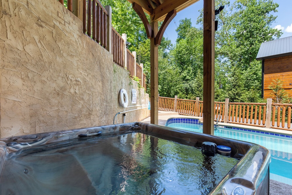 Smoky Mountain Splash - photo 5