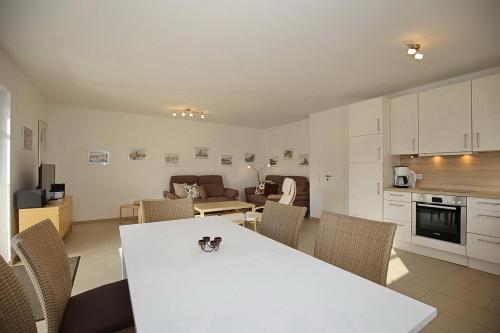 Feriendorf Am Mariannenweg Reethaus 03a in Ostseebad Boltenhagen, Germany