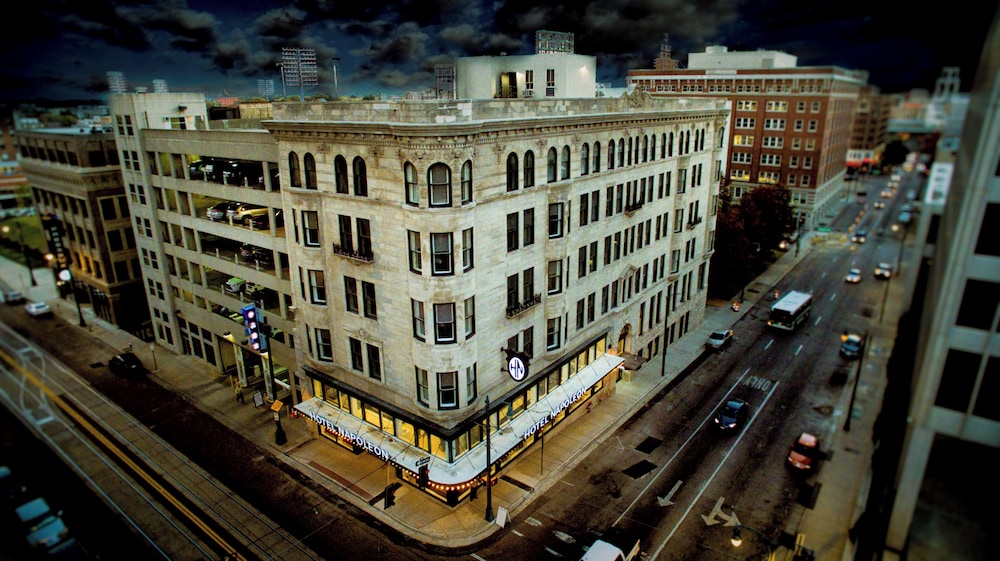 voco Hotel Napoleon Memphis by IHG - photo 2