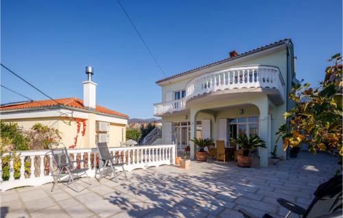 Gorgeous Apartment In Novi Vinodolski — 4-Star Luxury Hotel in Novi Vinodolski, Croatia