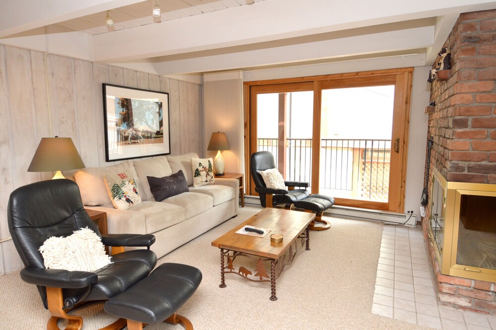 Chateau Blanc Condominiums — 4-Star Luxury Hotel in Aspen, United States