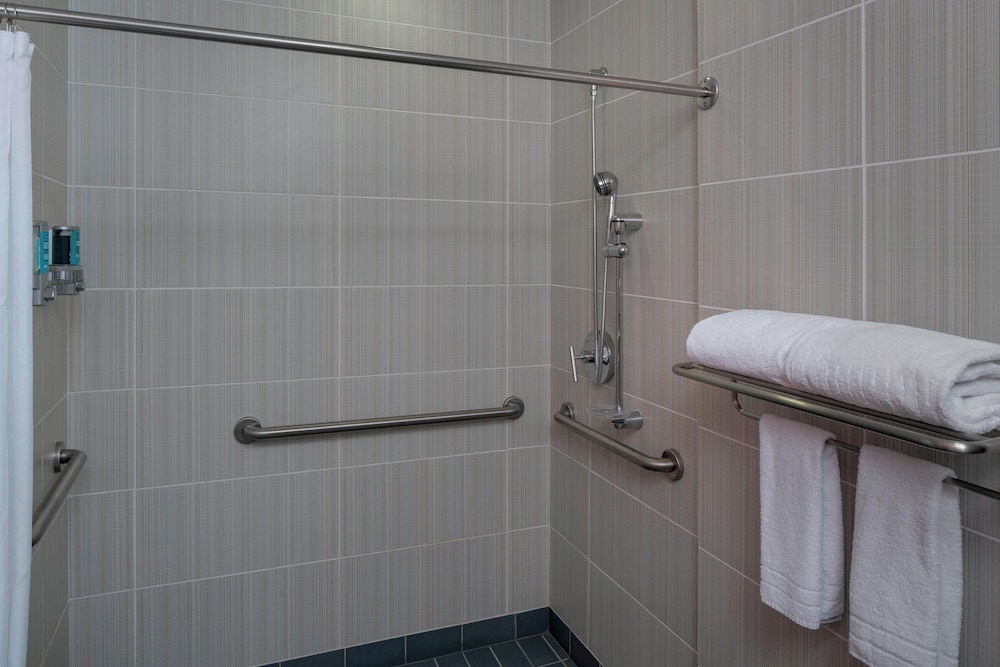 Aloft Rogers Bentonville - photo 9