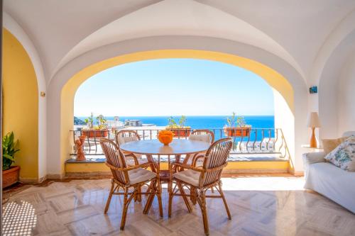 Dimora Bruno e Rubina — 4-Star Luxury Hotel in Capri, Italy