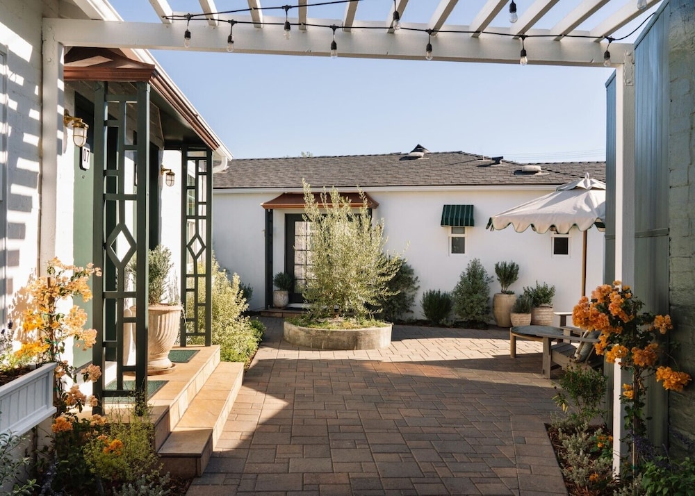 Le Petit Pali Brentwood West Los Angeles - photo 66