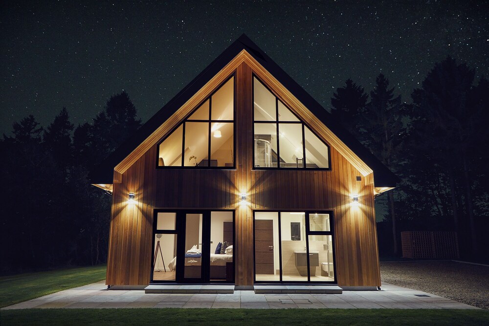 Newlands Lodges - carbon neutral hotel in Consett
