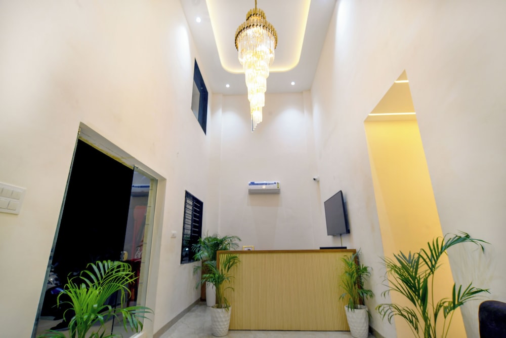Aceotel Inn Xpress Vijay Nagar in Indore, India