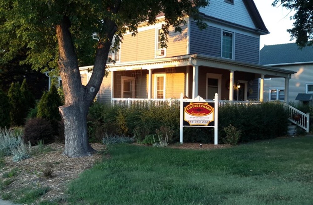 Vintage Charm Bed and Breakfast Hotel — hotel in Waterville