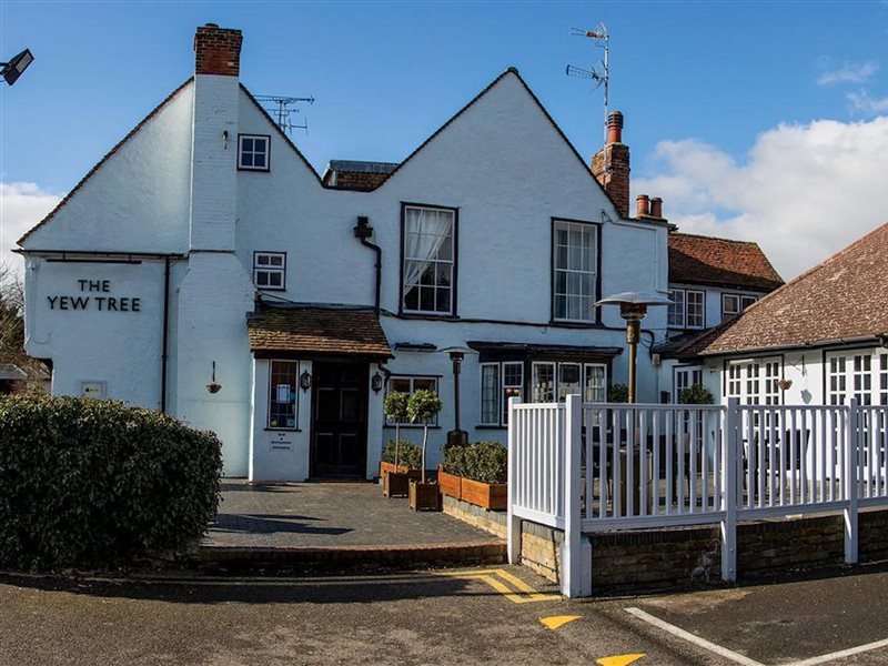 Yew Tree Inn Hotel - carbon neutral hotel in Bishops Stortford
