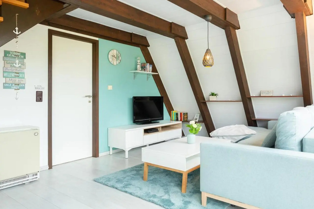 Ferienhaus Küstenkind Top Lage Garten eingezäunt — hotel in Butjadingen