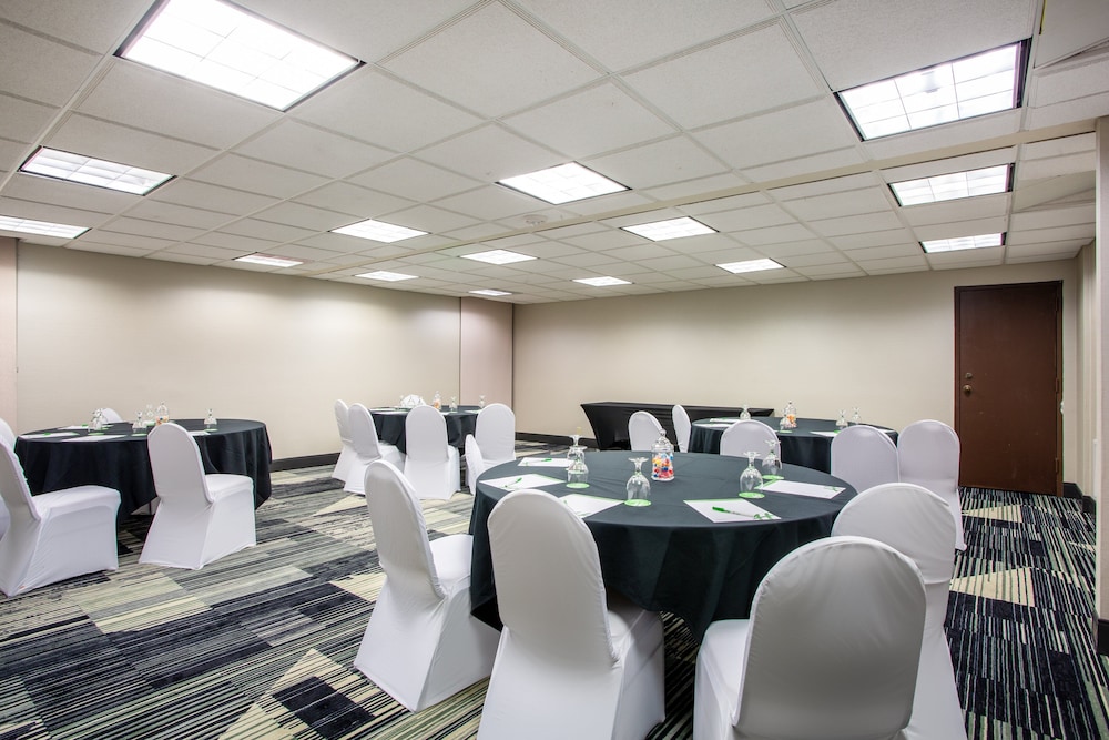 Holiday Inn Morgantown Reading Area by IHG - photo 36