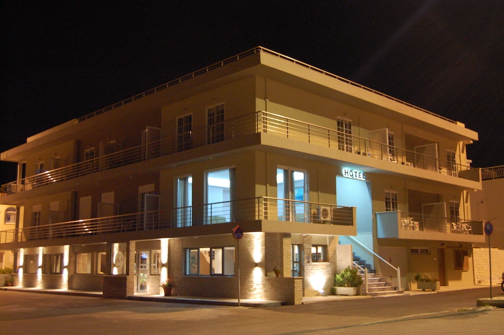 Hotel Antirrio in Nafpaktos, Greece