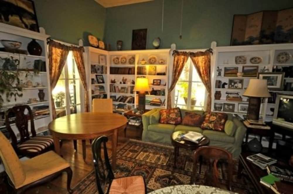 Edgeworth Inn - photo 18