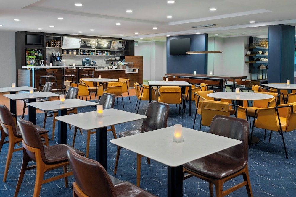 Courtyard By Marriott Danbury - photo 35