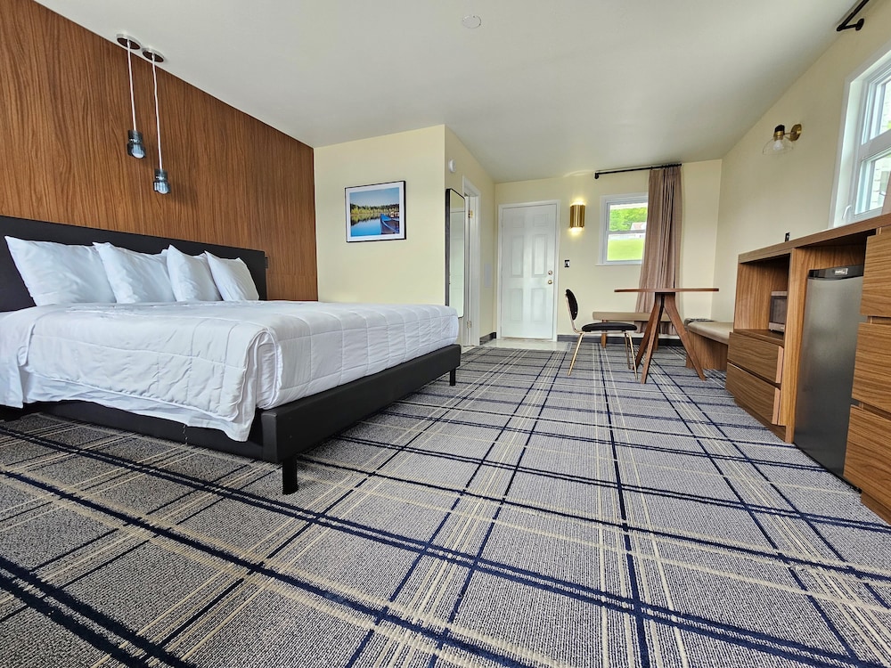 The Hotel Laurel at Seneca - photo 4
