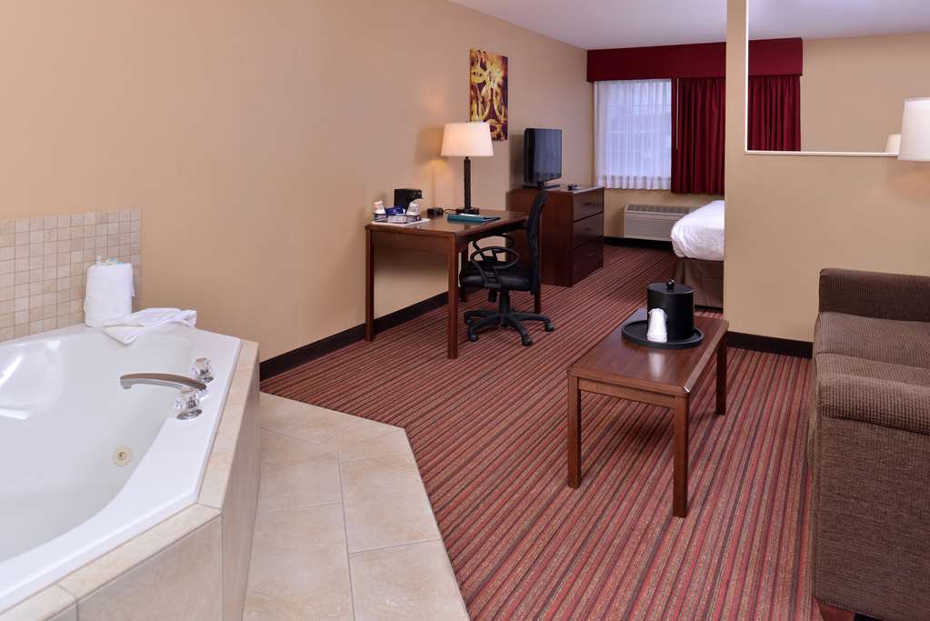 Best Western Woodland Inn - photo 10