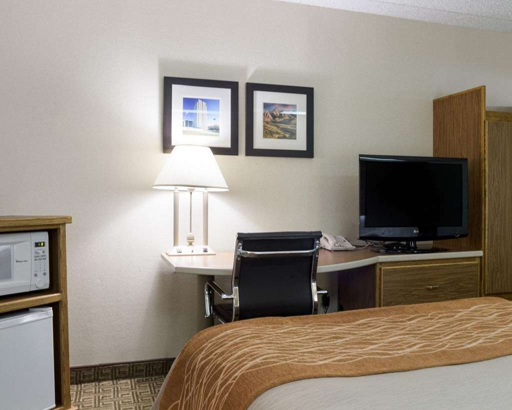 Quality Inn Bismarck I 94 - photo 10