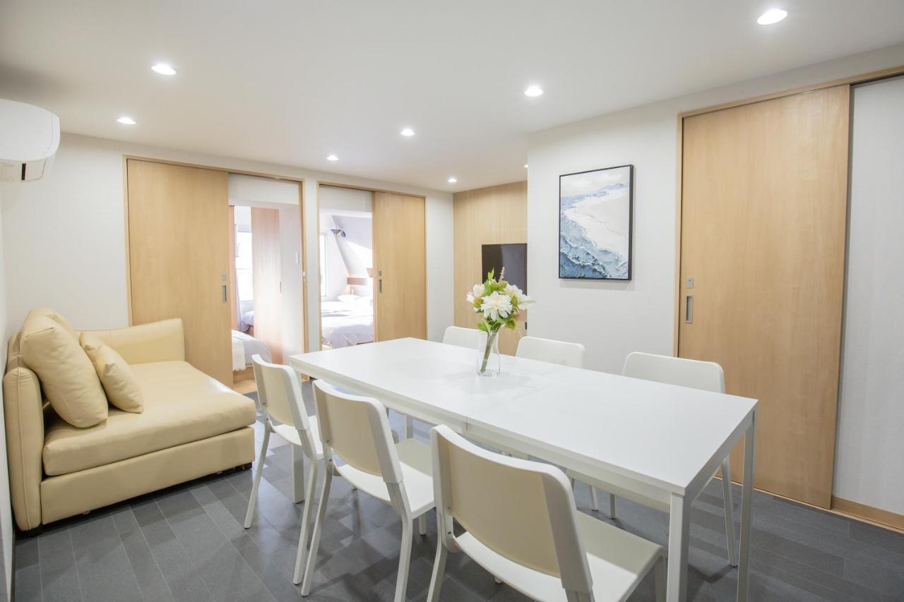 1min walk to Higashi Shinjuku sta 8PPL Shinjuku Gyoen丶 National Garden丶 Kabukicho丶 Shinjuku Station丶 Golden Gai丶 Tokyo Metropolitan Government Building YYoQB — 4-Star Luxury Hotel in Tokyo, Japan