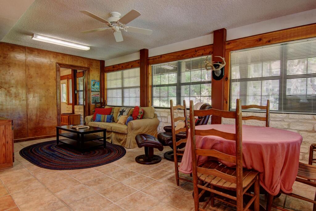 Leaning Oak Prd 923 - photo 3