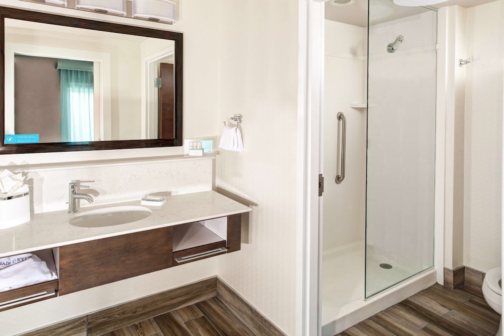Hampton Inn & Suites by Hilton Atlanta Perimeter Dunwoody - photo 22