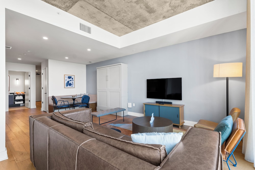 Austin Condo Hotel - photo 564