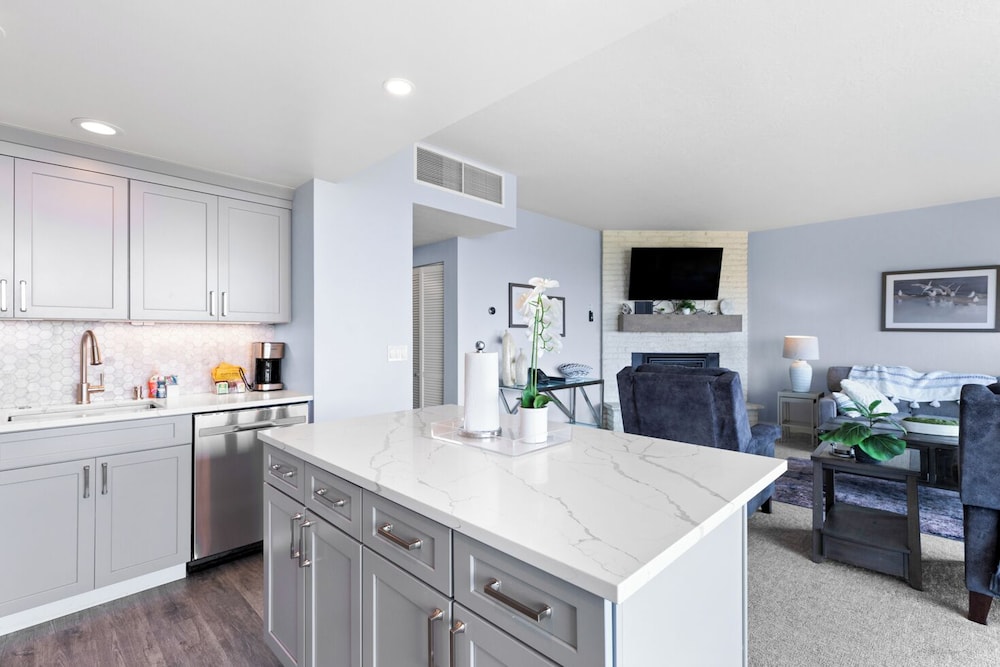 Sand & Sea Resort Condominiums - photo 549