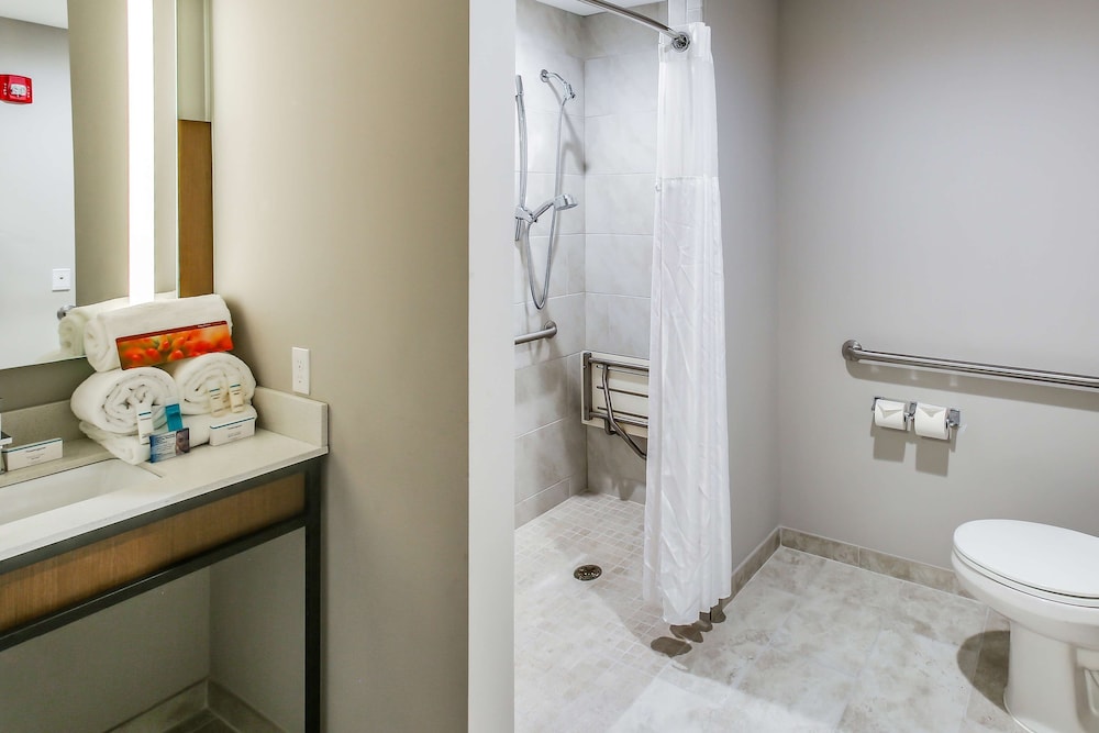 Hilton Garden Inn Ames - photo 25