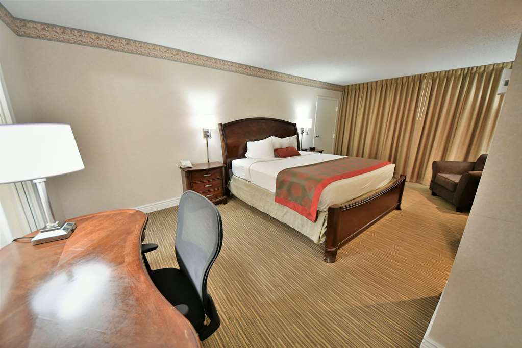 Ramada Hotel & Conference Center by Wyndham Jacksonville - photo 27
