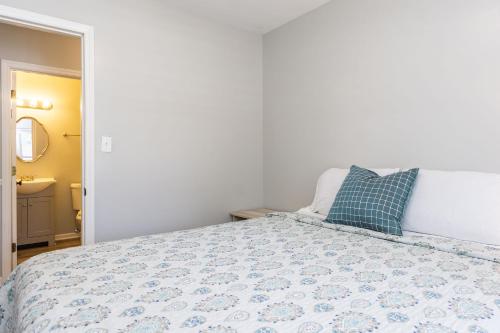 Nanas Nest by Oak Island Accommodations - photo 18