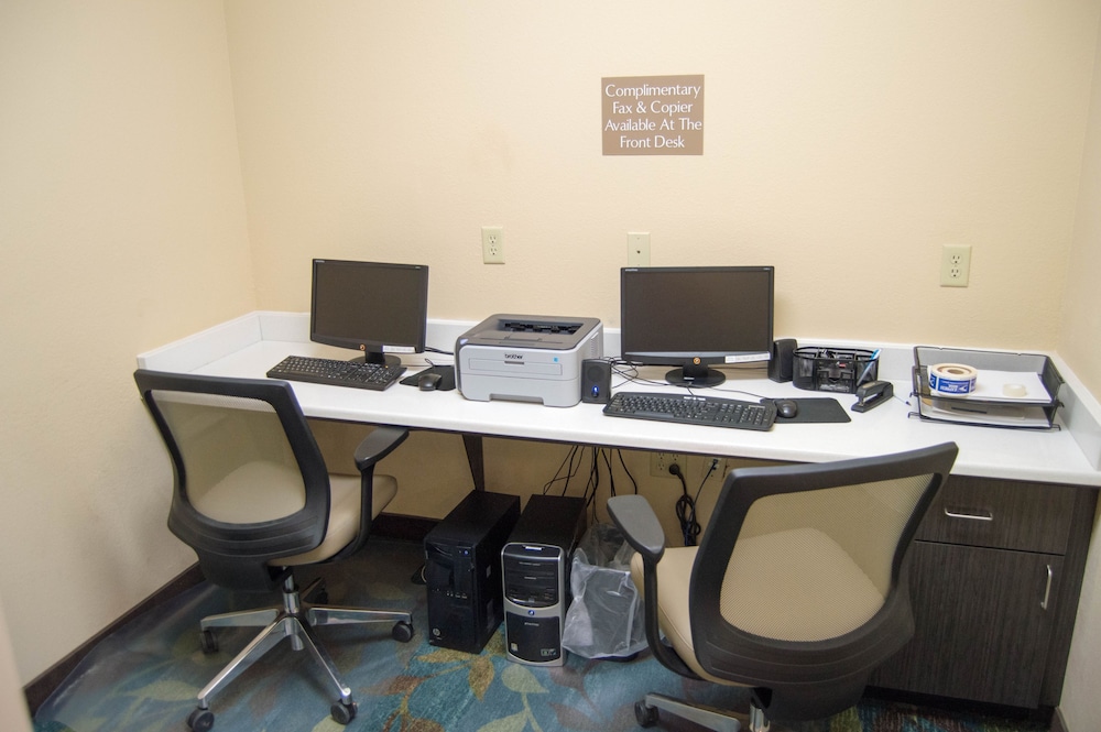 Candlewood Suites Victoria By Ihg - photo 18